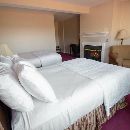 The Lucerne Inn Dedham Экстерьер фото