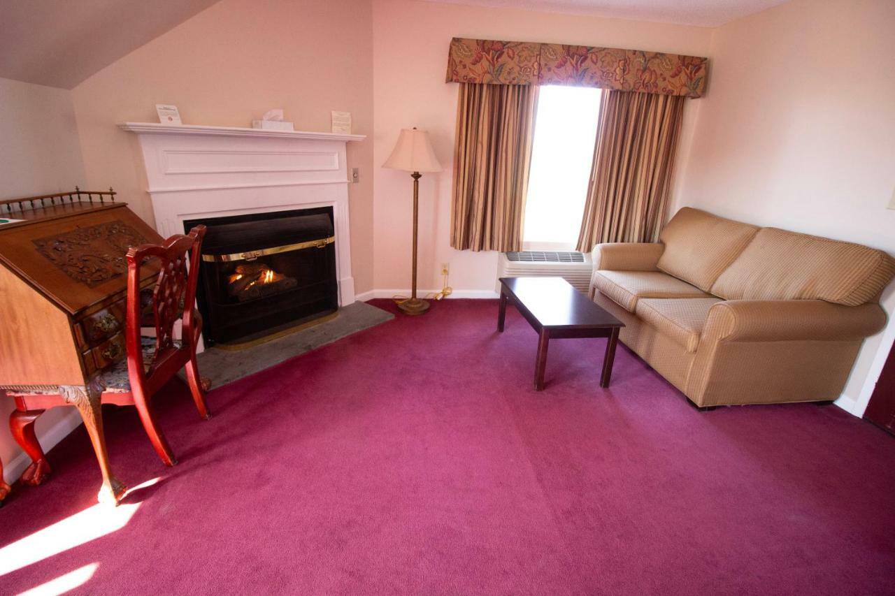 The Lucerne Inn Dedham Экстерьер фото